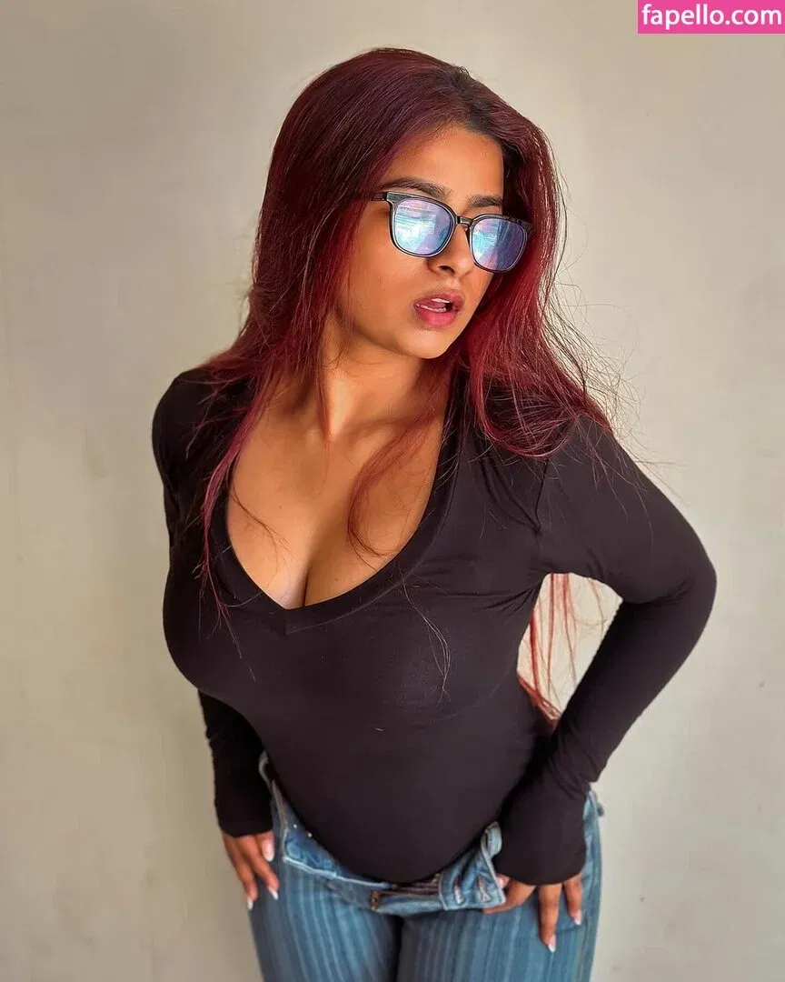 Suhana Khan Onlyfans Photo Gallery 