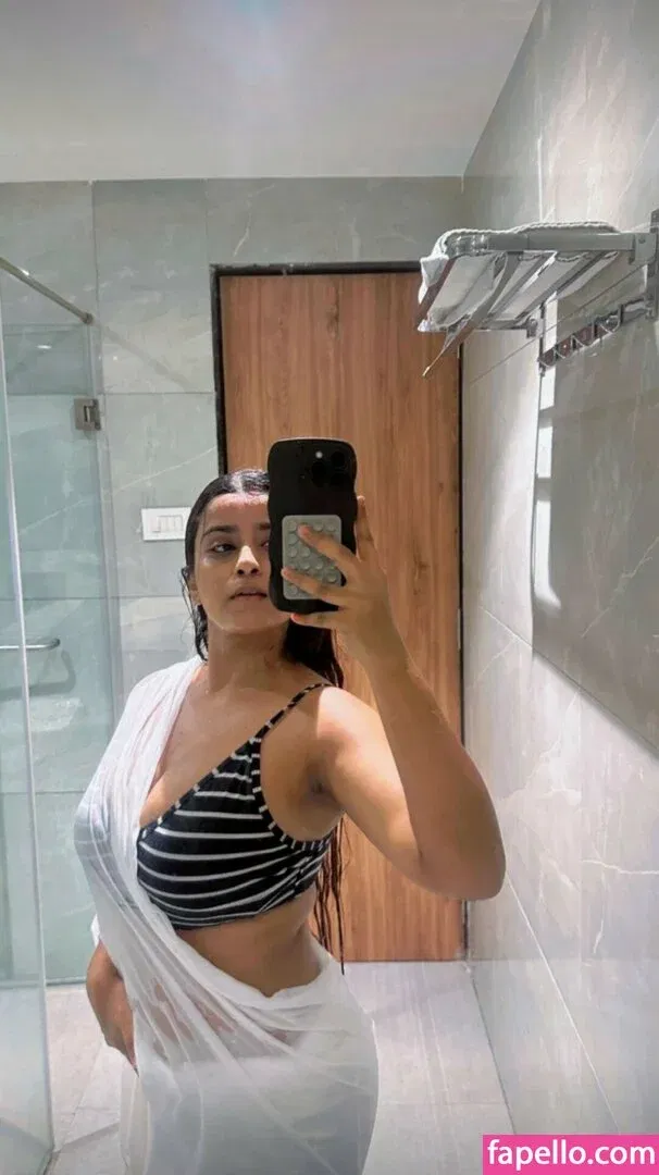 Suhana Khan Onlyfans Photo Gallery 