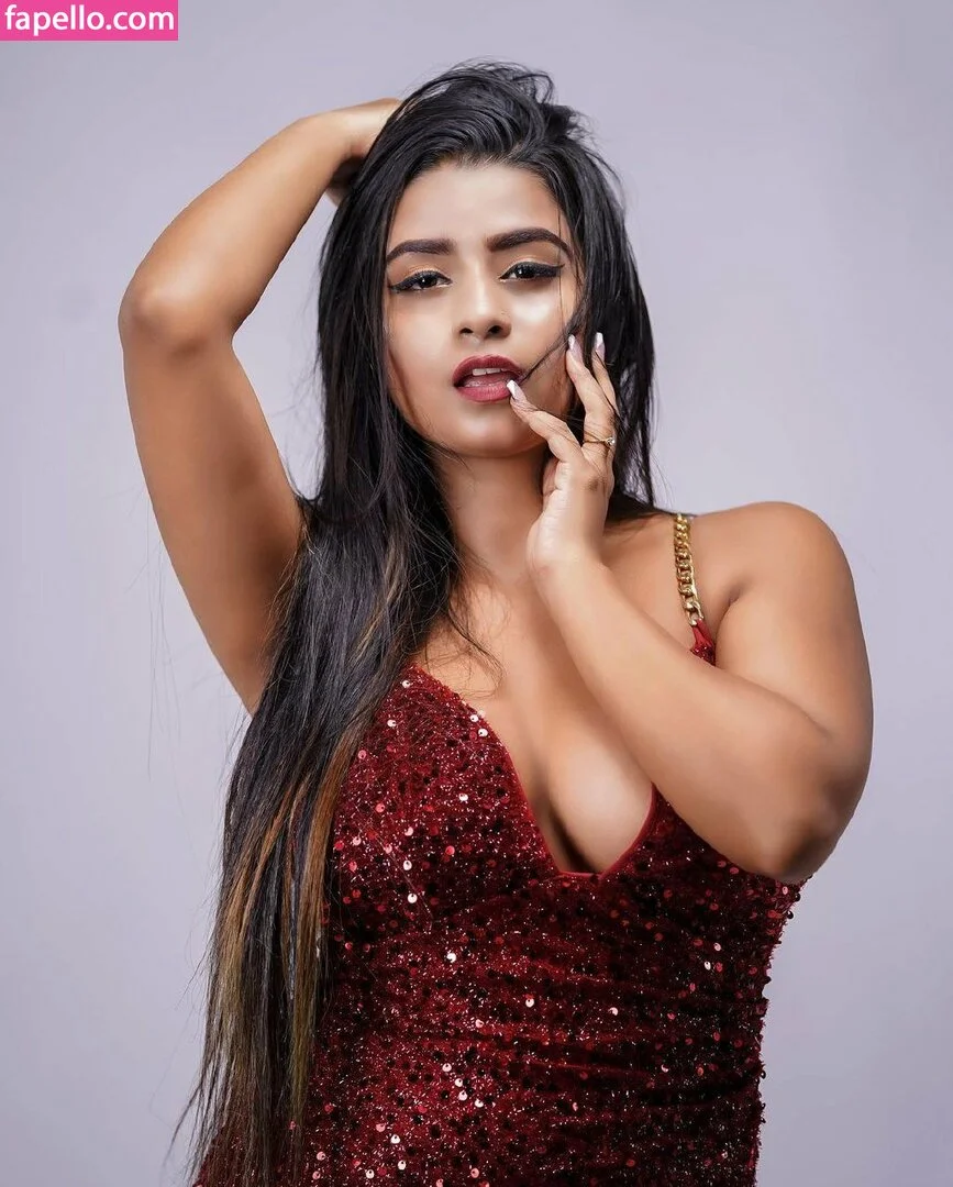 Suhana Khan Onlyfans Photo Gallery 