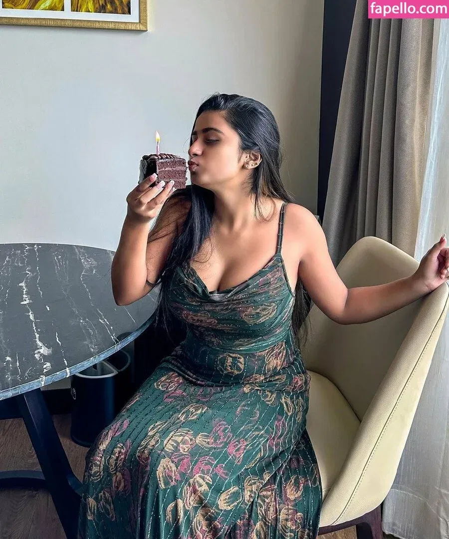 Suhana Khan Onlyfans Photo Gallery 