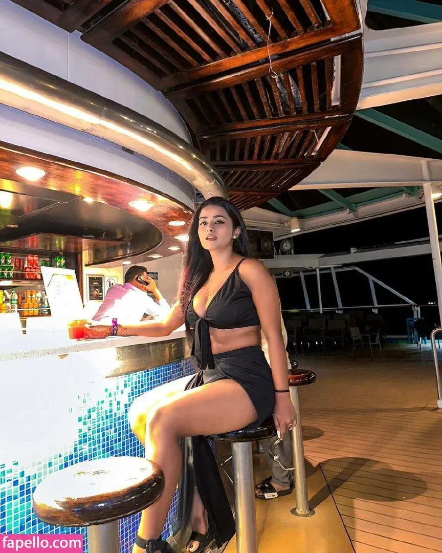 Suhana Khan Onlyfans Photo Gallery 