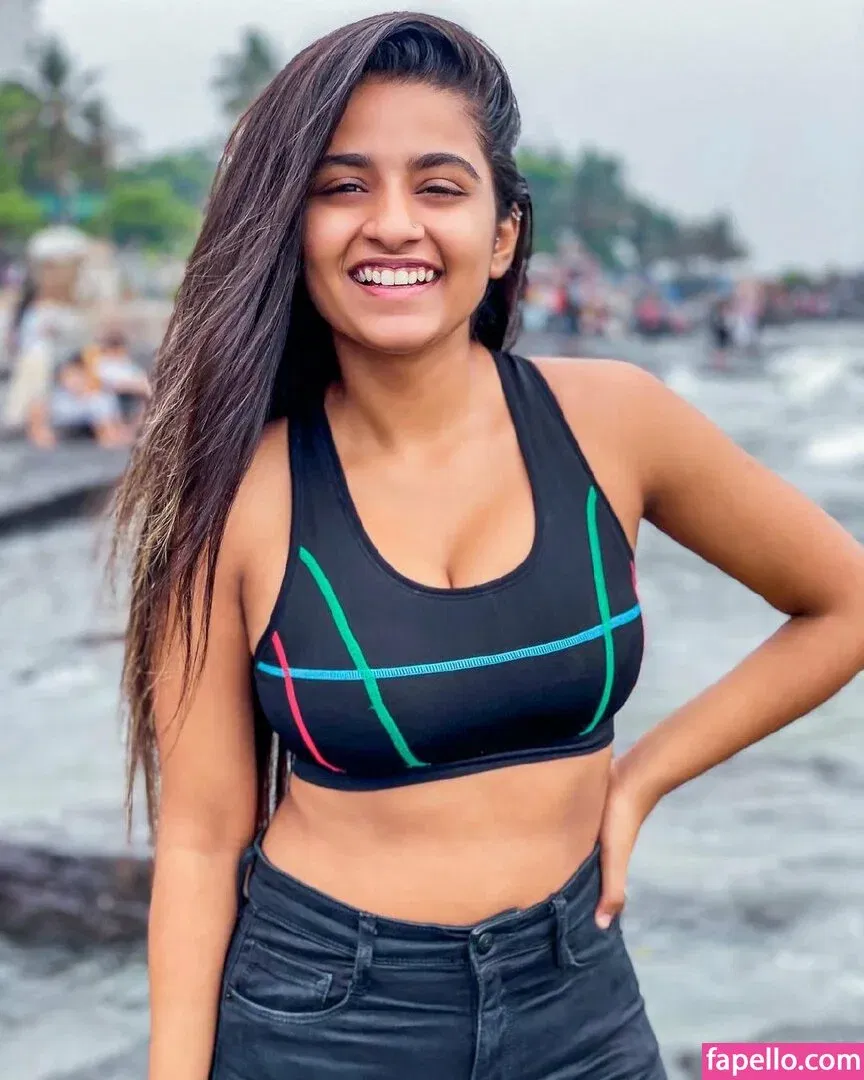 Suhana Khan Onlyfans Photo Gallery 