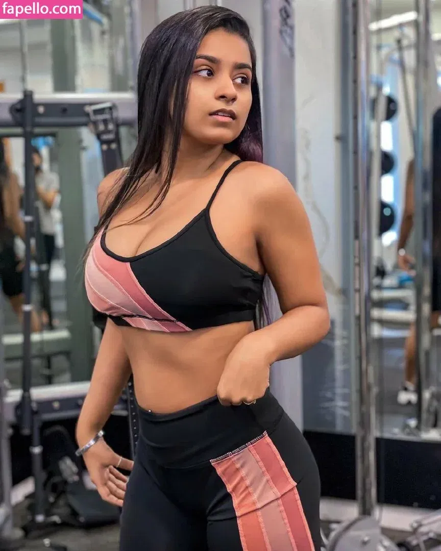 Suhana Khan Onlyfans Photo Gallery 
