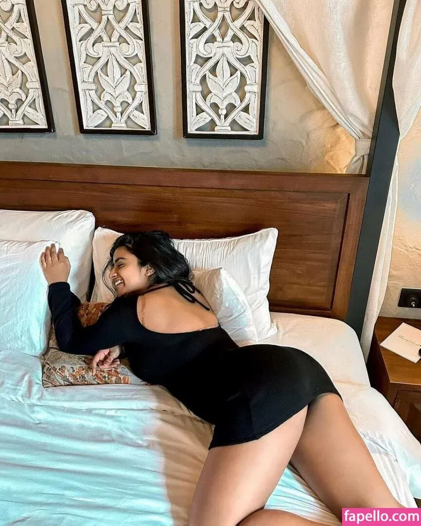 Suhana Khan Onlyfans Photo Gallery 