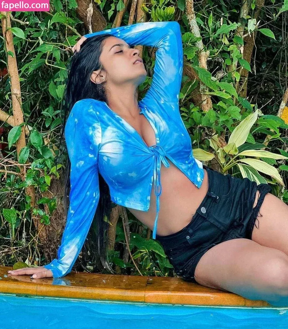 Suhana Khan Onlyfans Photo Gallery 