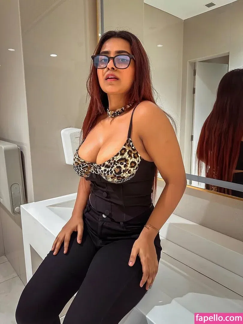 Suhana Khan Onlyfans Photo Gallery 