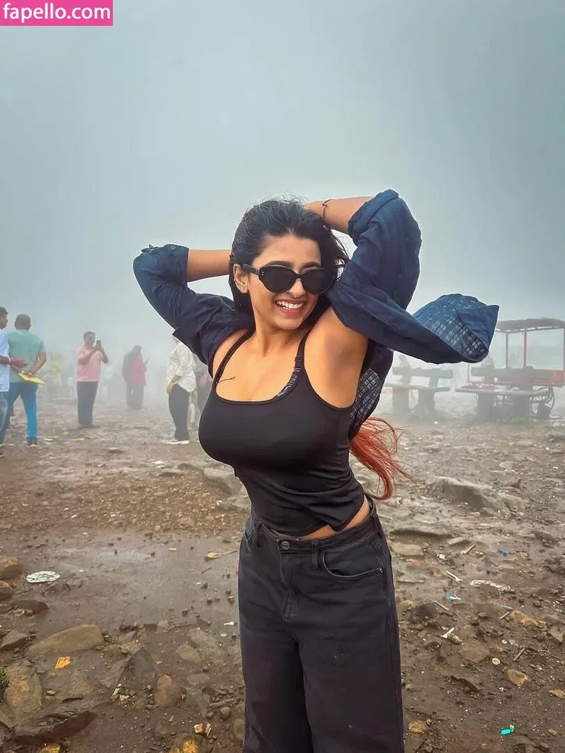 Suhana Khan Onlyfans Photo Gallery 