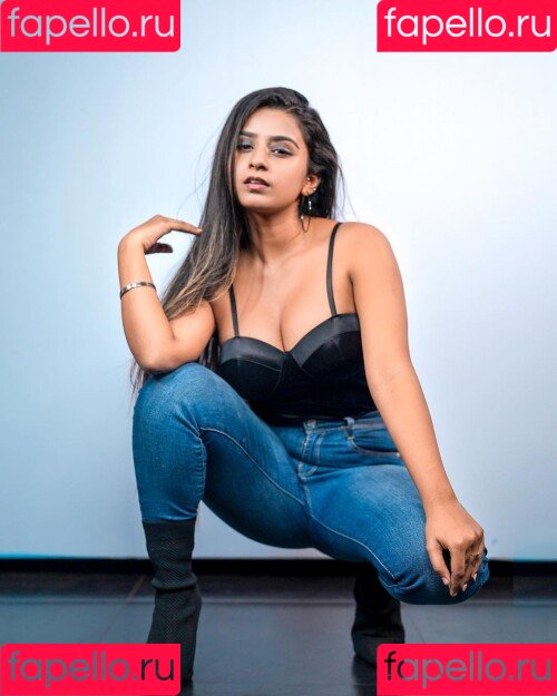 Suhana Khan Onlyfans Photo Gallery 