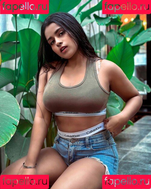 Suhana Khan Onlyfans Photo Gallery 