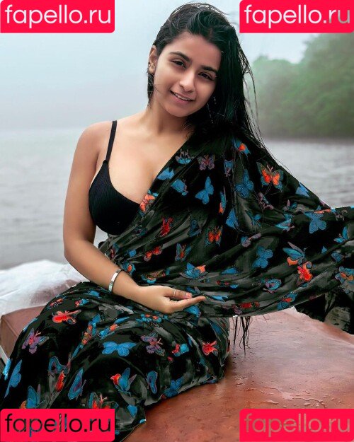 Suhana Khan Onlyfans Photo Gallery 