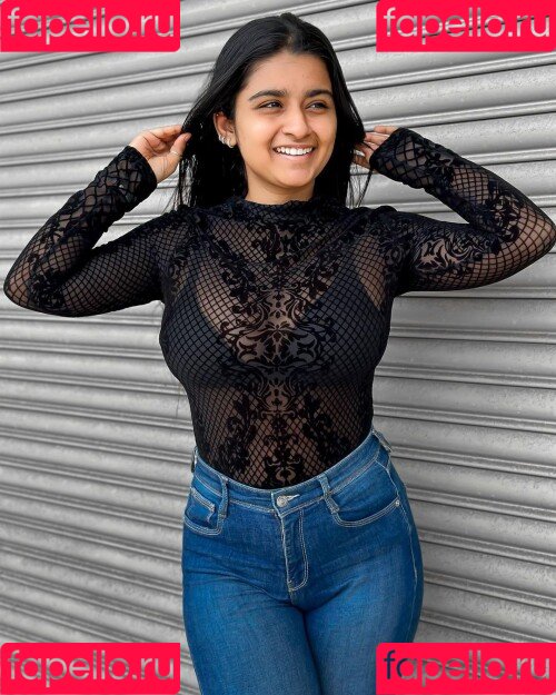 Suhana Khan Onlyfans Photo Gallery 