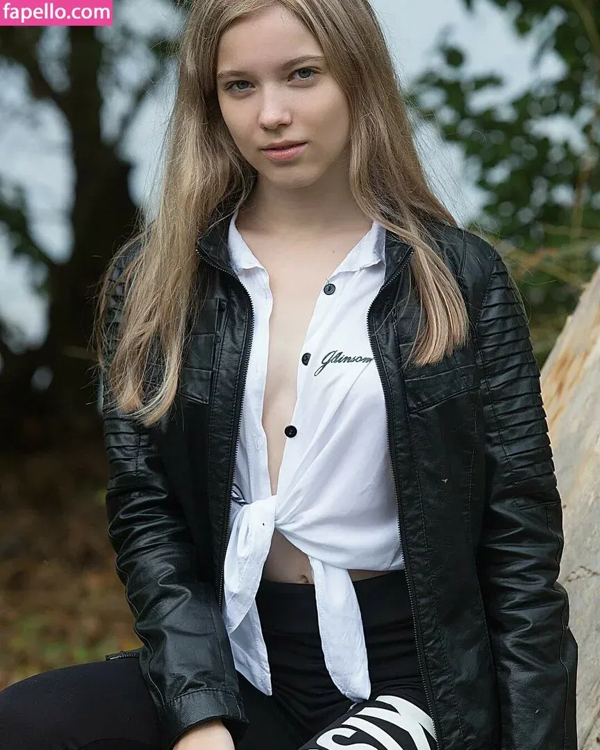 Rare_tori Onlyfans Photo Gallery 