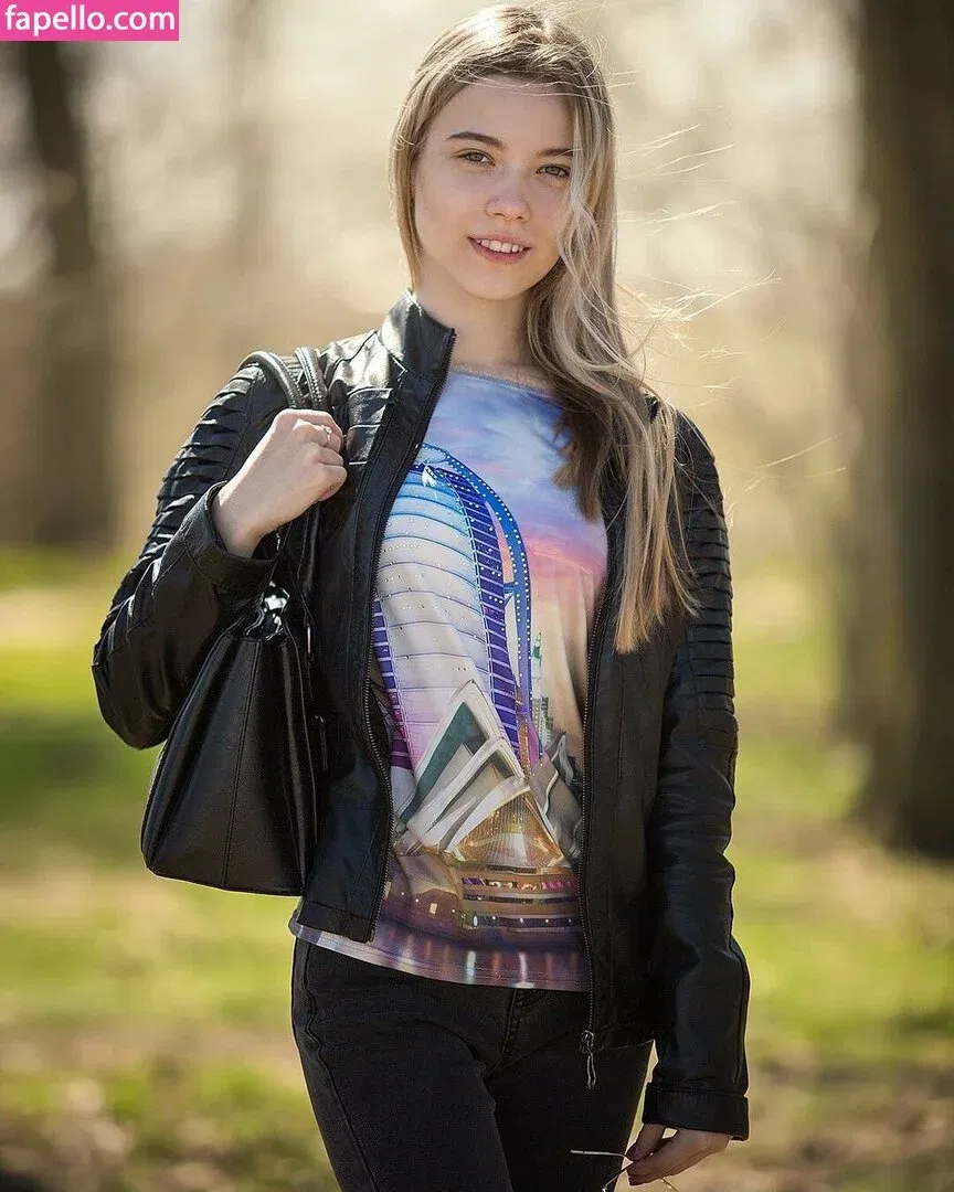 Rare_tori Onlyfans Photo Gallery 