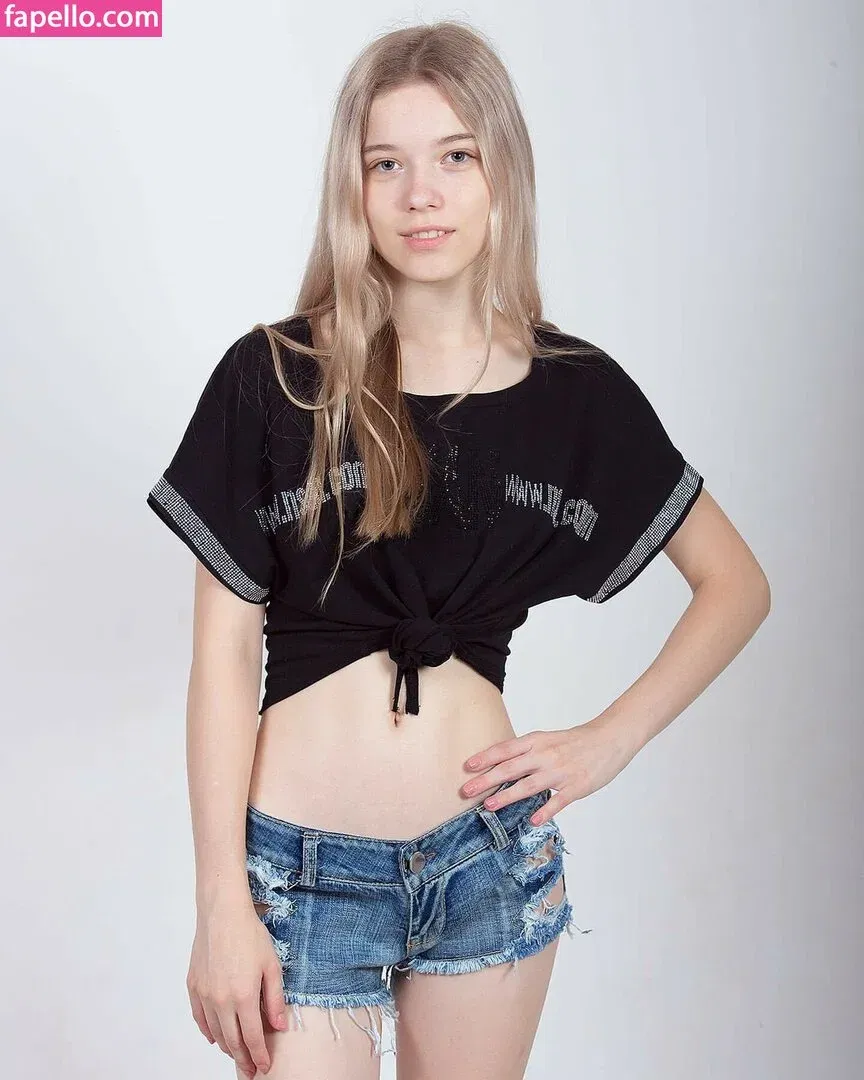 Rare_tori Onlyfans Photo Gallery 