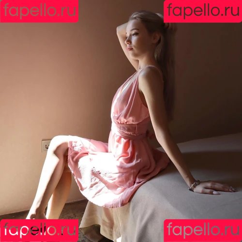 Rare_tori Onlyfans Photo Gallery 