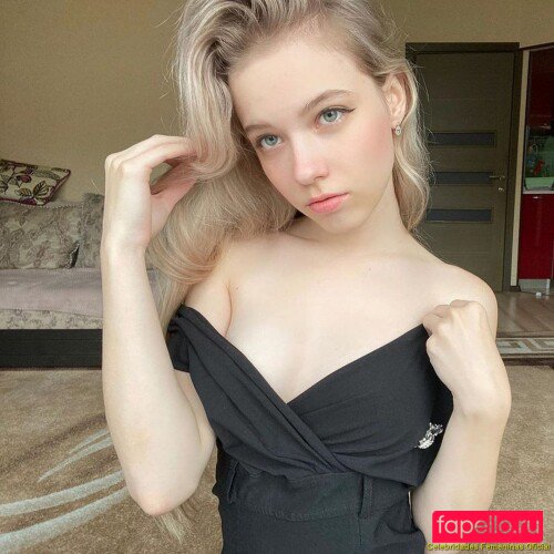 Rare_tori Onlyfans Photo Gallery 