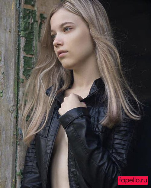 Rare_tori Onlyfans Photo Gallery 