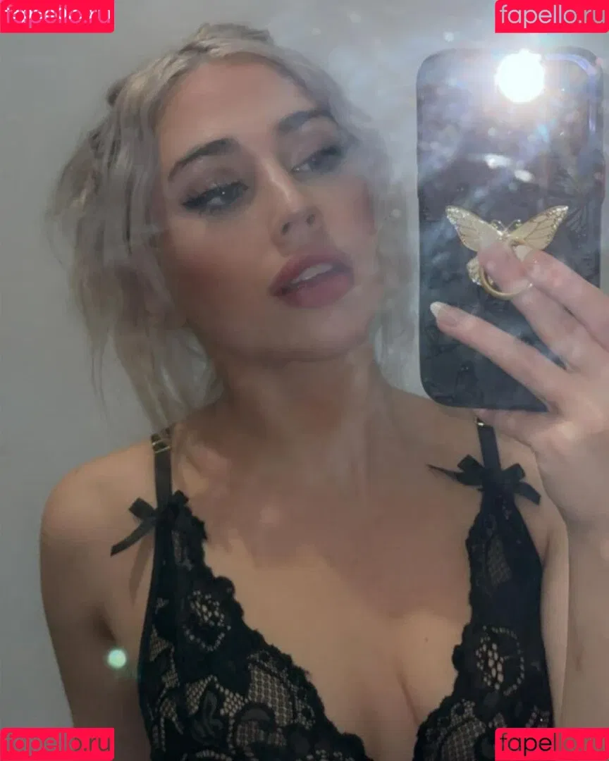 Hailsbee Onlyfans Photo Gallery 