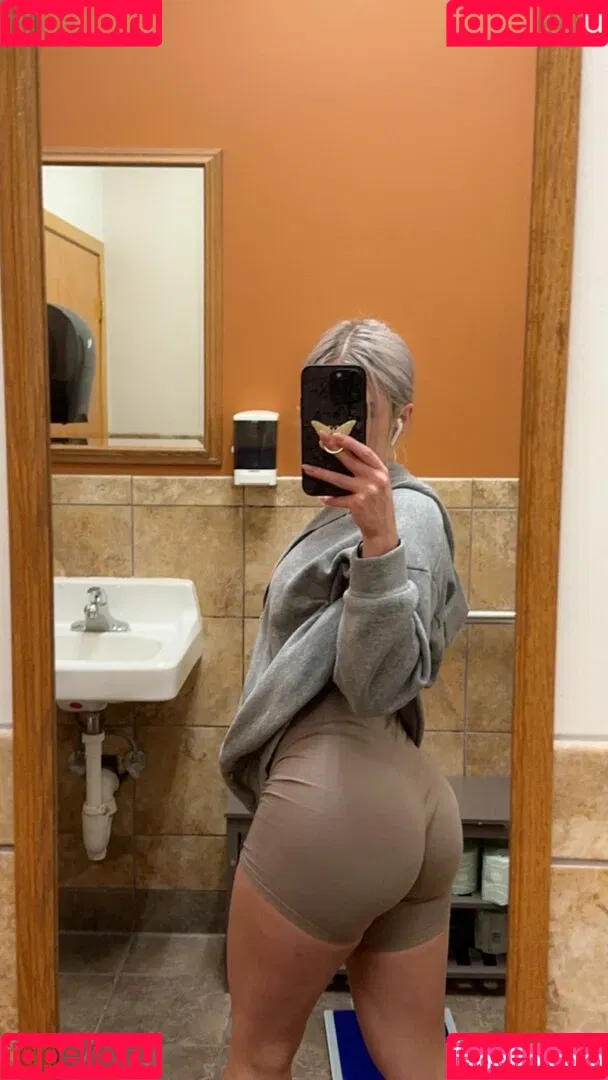 Hailsbee Onlyfans Photo Gallery 