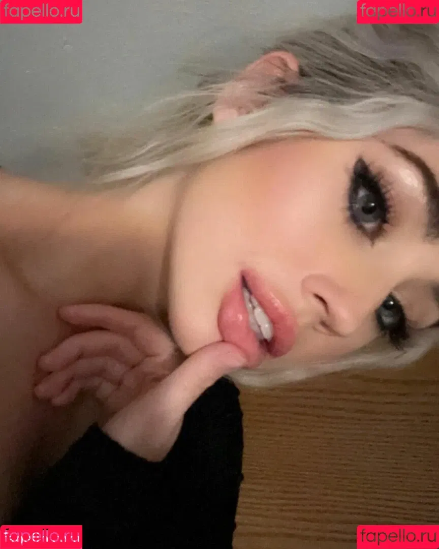 Hailsbee Onlyfans Photo Gallery 