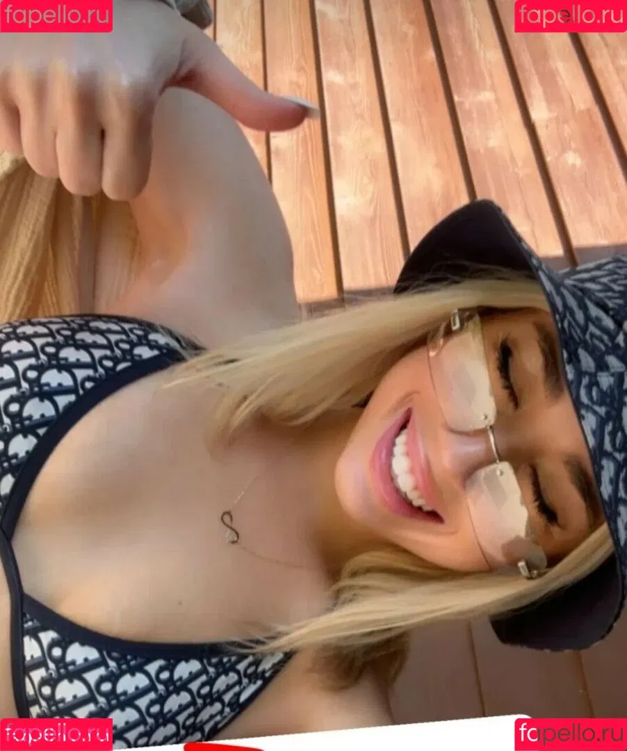 Hailsbee Onlyfans Photo Gallery 