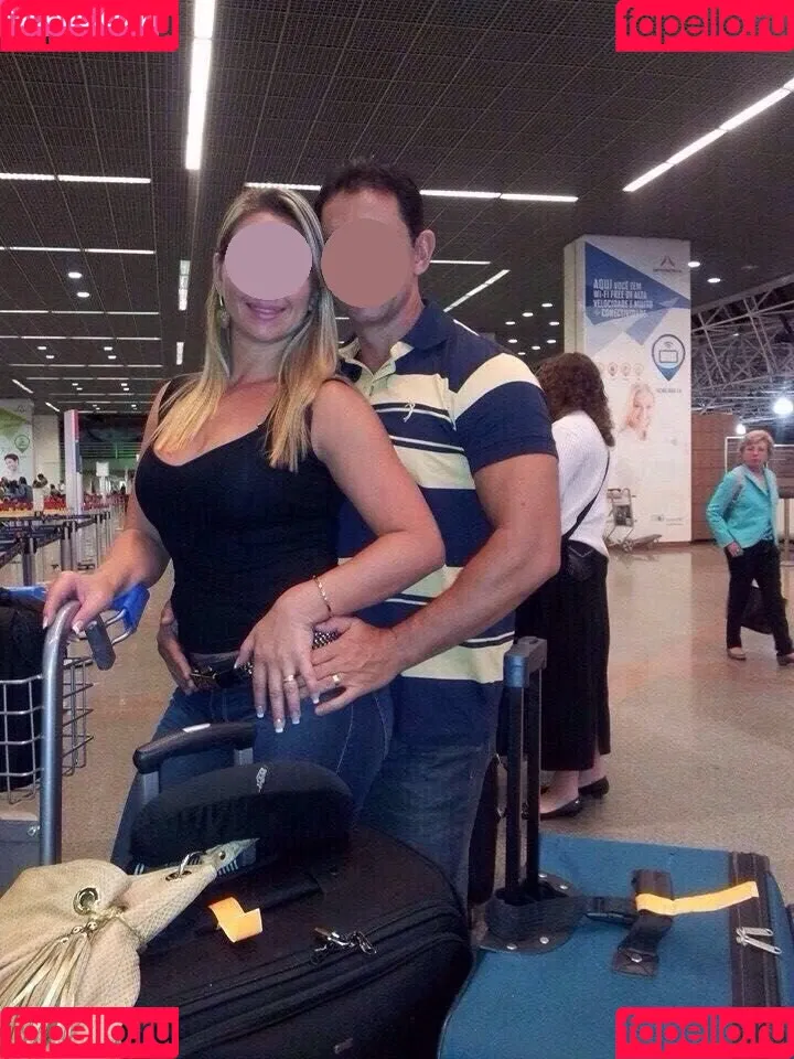 Casadas HotWife Onlyfans Photo Gallery 