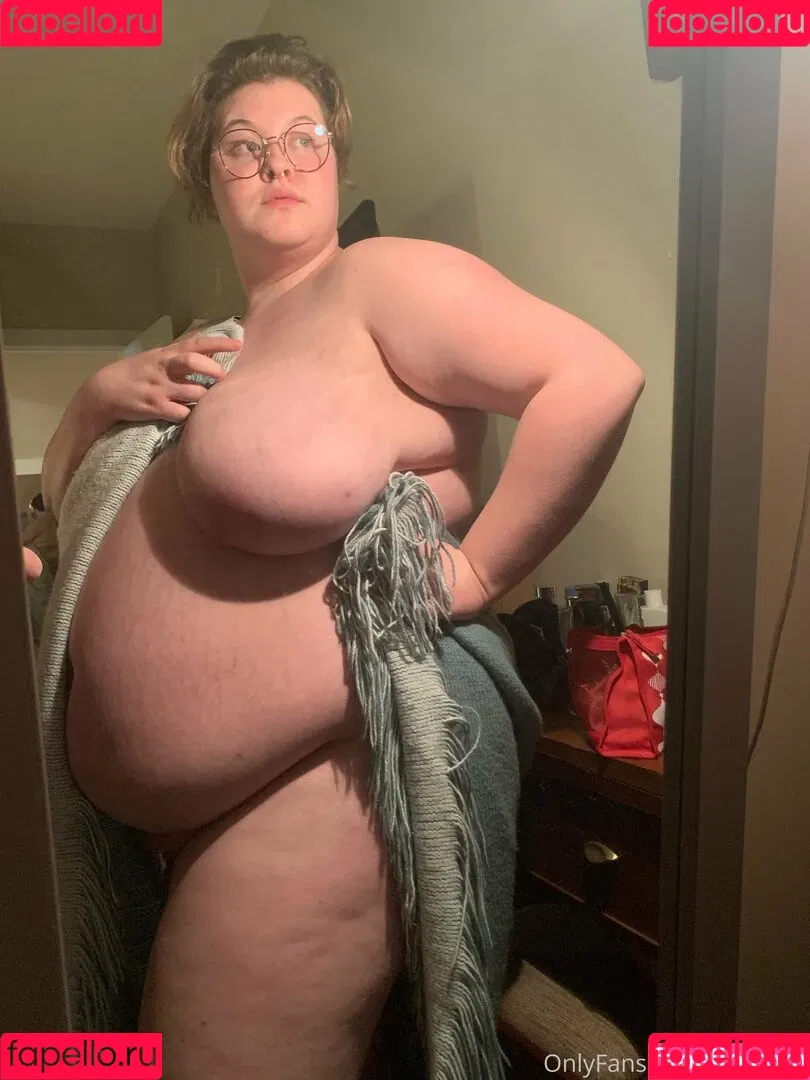 aliceeats Onlyfans Photo Gallery 