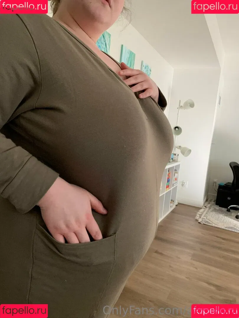 aliceeats Onlyfans Photo Gallery 