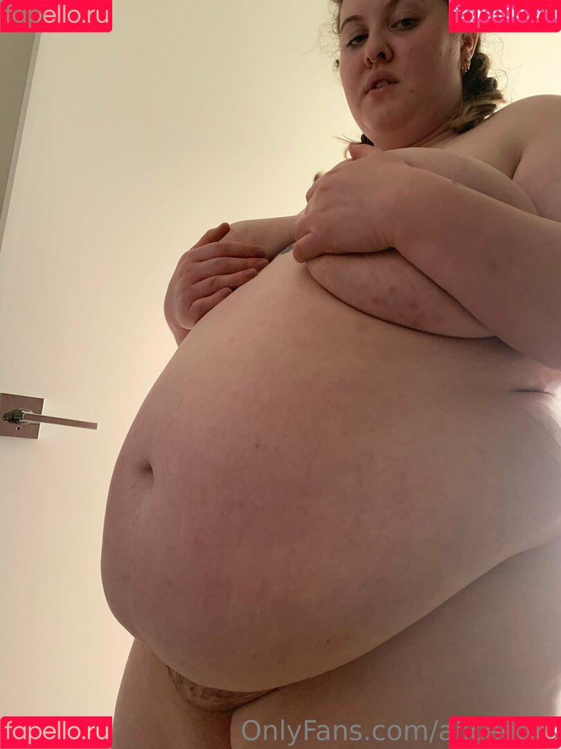 aliceeats Onlyfans Photo Gallery 