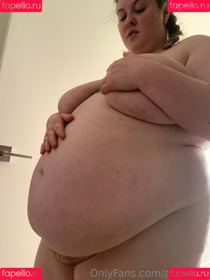 aliceeats Onlyfans Photo Gallery 