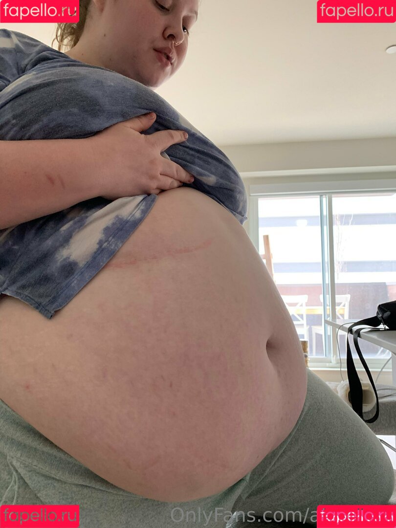 aliceeats Onlyfans Photo Gallery 