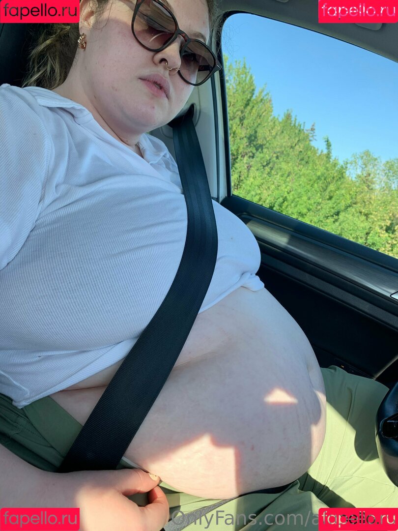 aliceeats Onlyfans Photo Gallery 