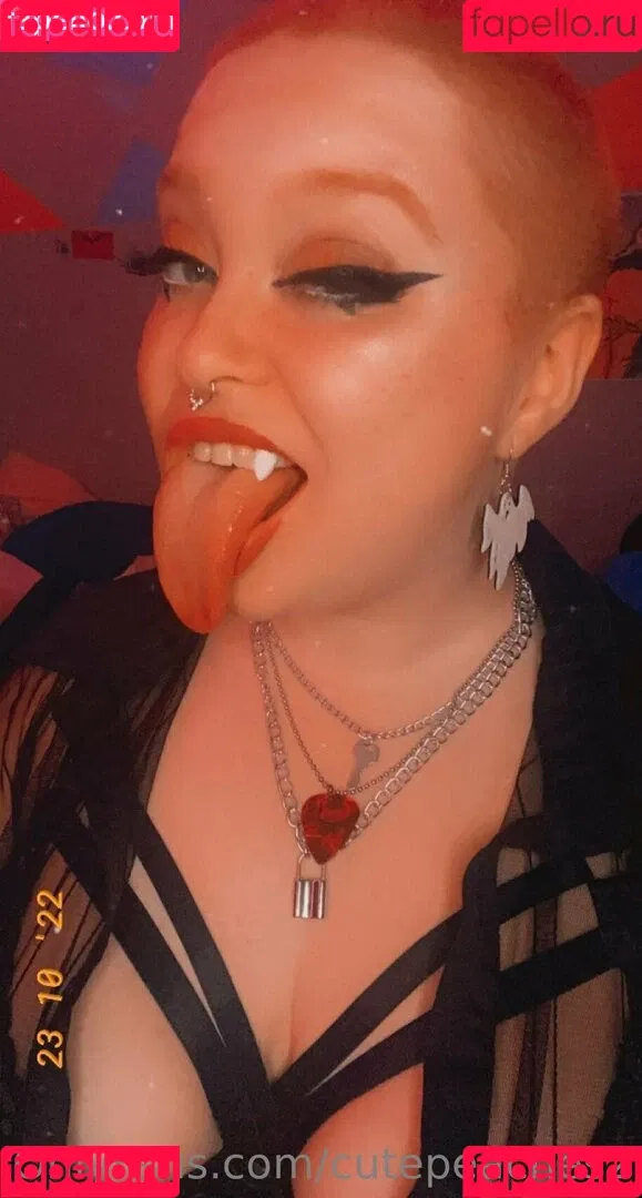 cutepeaches2 Onlyfans Photo Gallery 