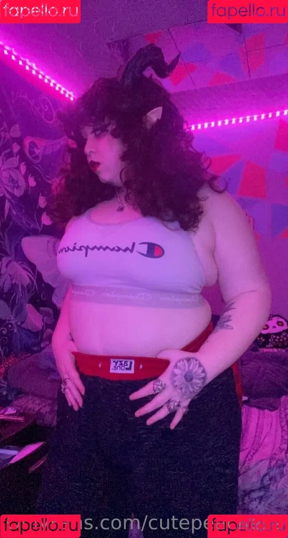 cutepeaches2 Onlyfans Photo Gallery 