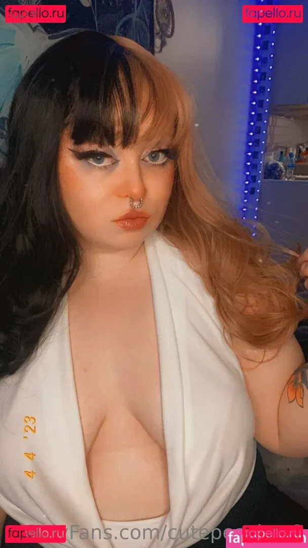 cutepeaches2 Onlyfans Photo Gallery 