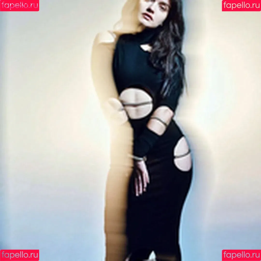 Olivia Cooke Onlyfans Photo Gallery 