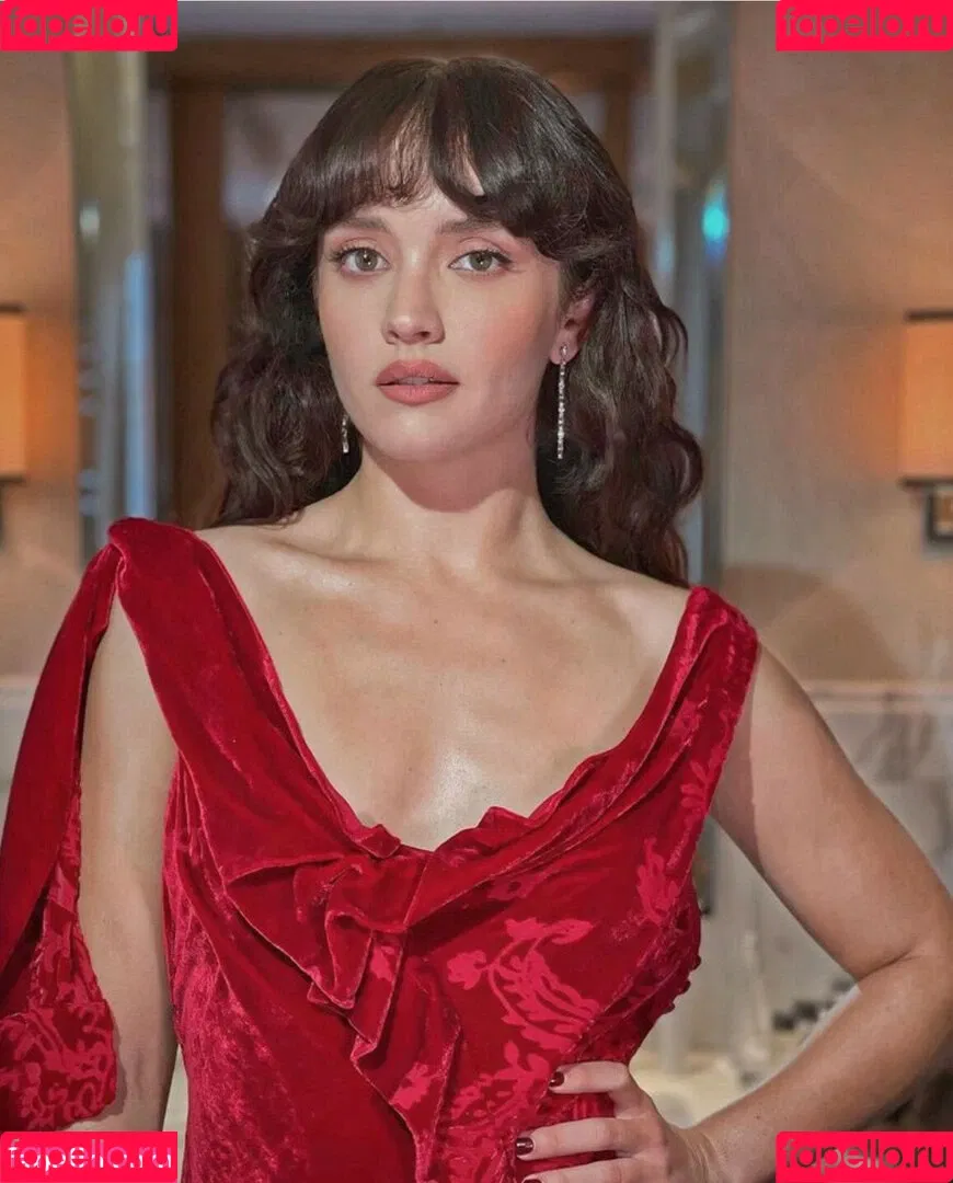 Olivia Cooke Onlyfans Photo Gallery 