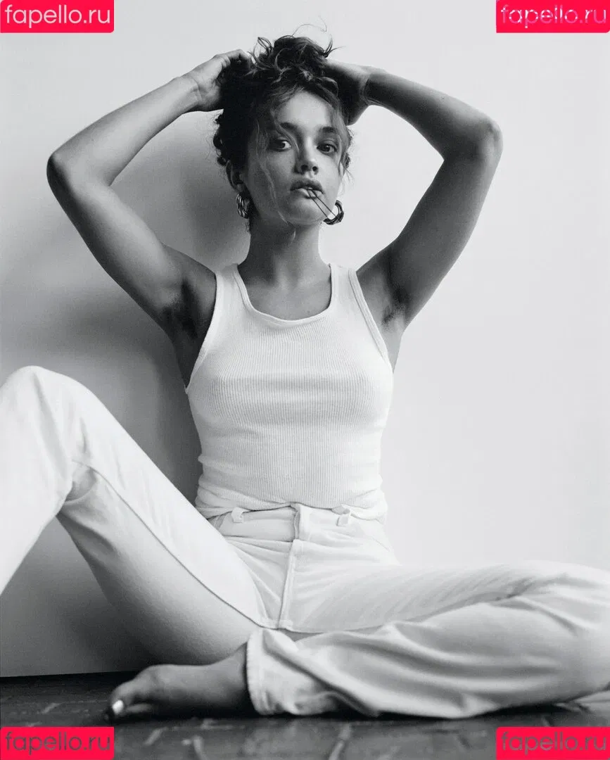 Olivia Cooke Onlyfans Photo Gallery 