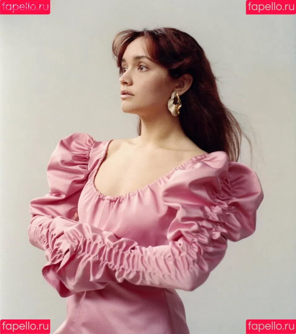 Olivia Cooke Onlyfans Photo Gallery 