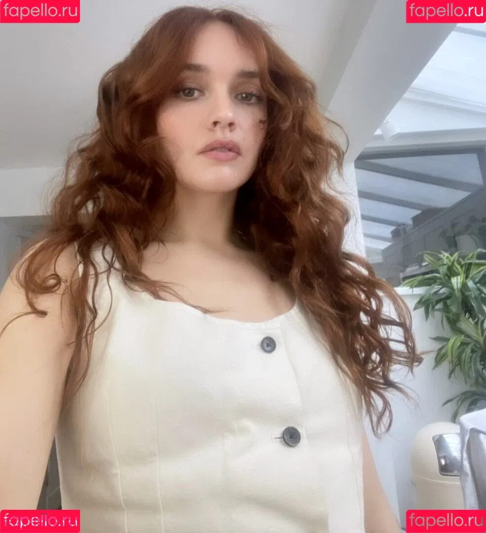 Olivia Cooke Onlyfans Photo Gallery 