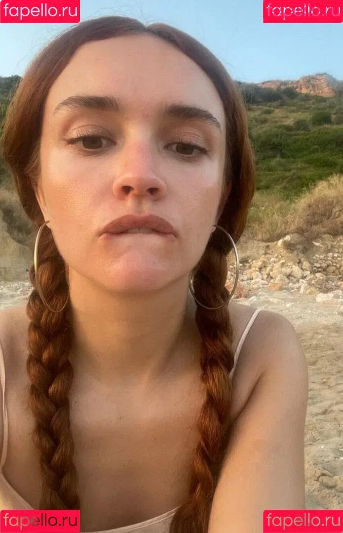 Olivia Cooke Onlyfans Photo Gallery 