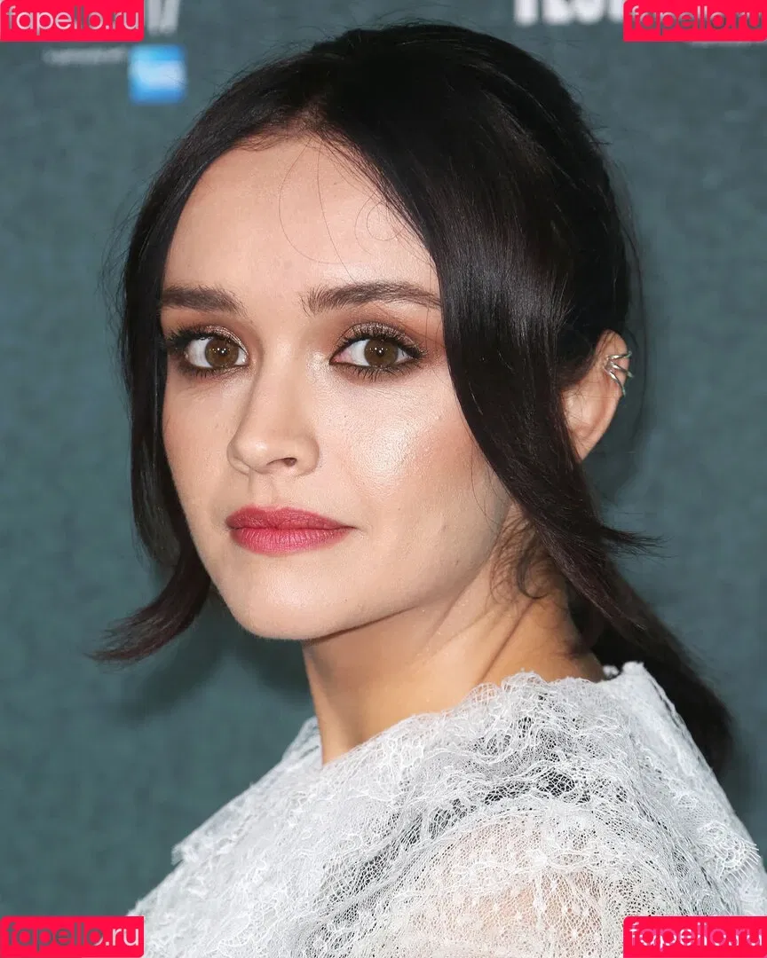 Olivia Cooke Onlyfans Photo Gallery 
