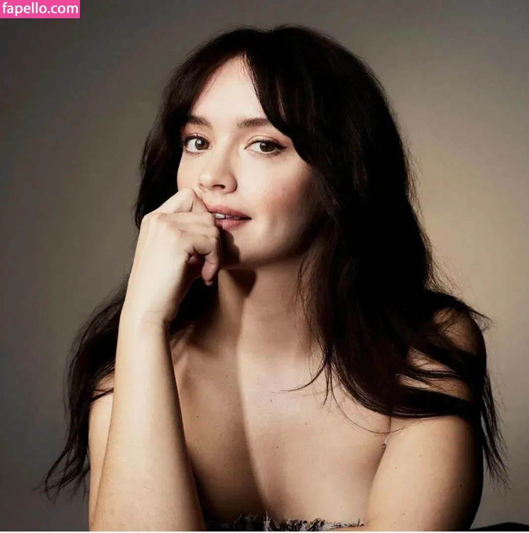 Olivia Cooke Onlyfans Photo Gallery 