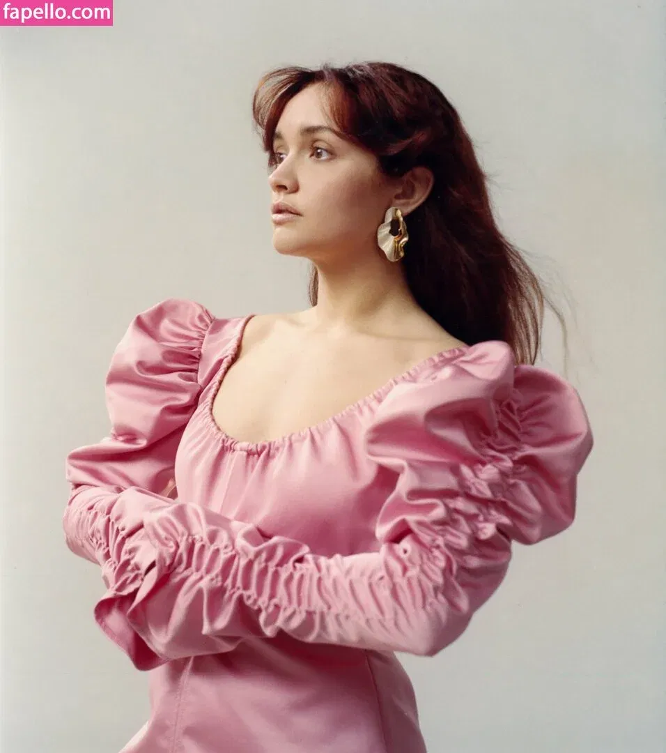 Olivia Cooke Onlyfans Photo Gallery 