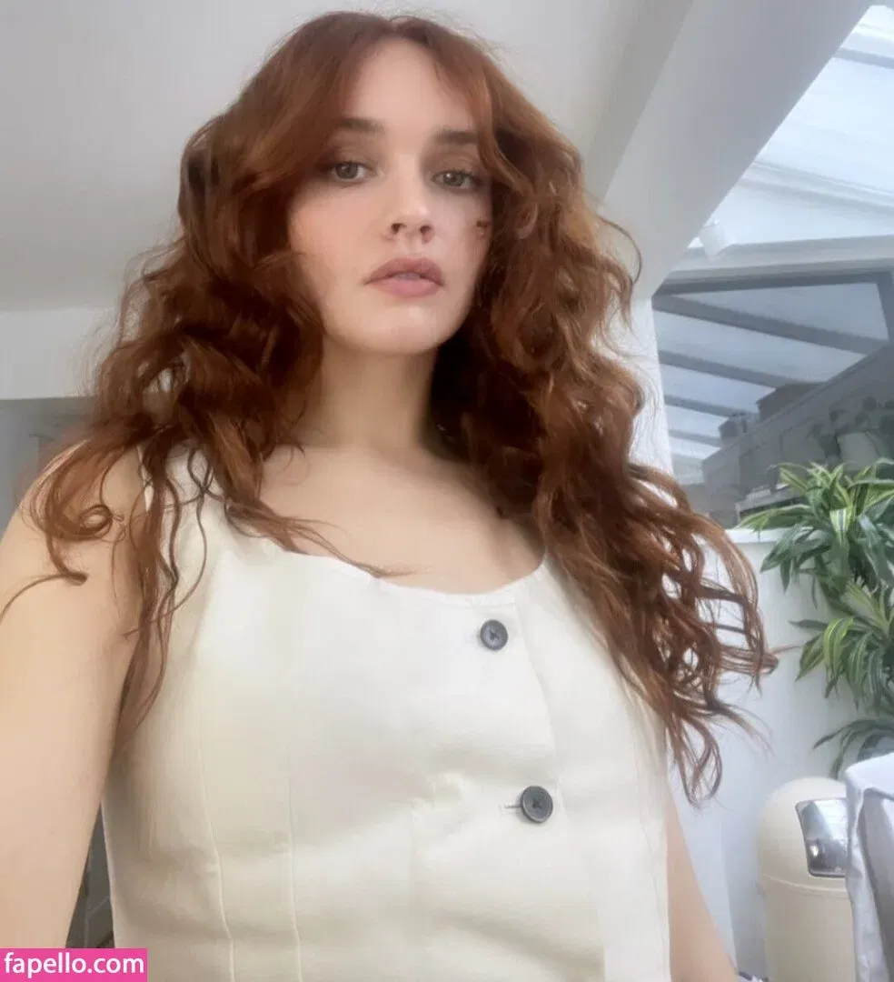 Olivia Cooke Onlyfans Photo Gallery 