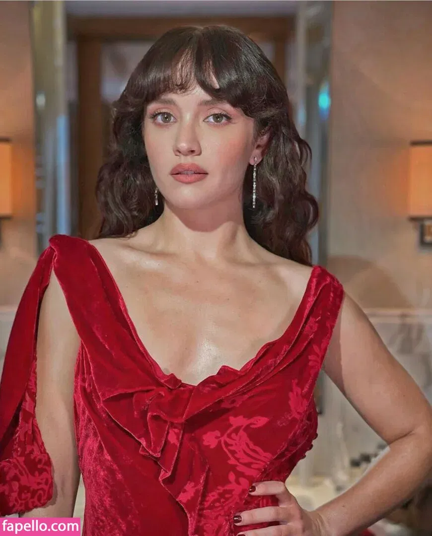 Olivia Cooke Onlyfans Photo Gallery 