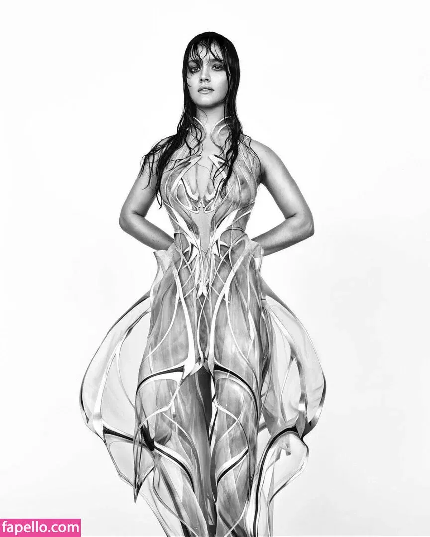 Olivia Cooke Onlyfans Photo Gallery 