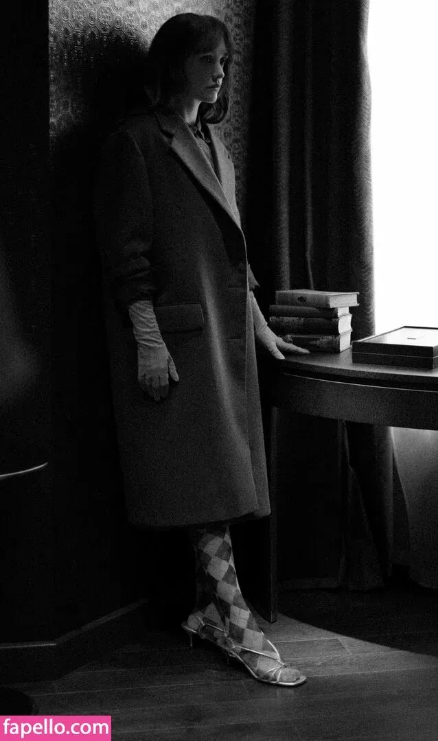 Olivia Cooke Onlyfans Photo Gallery 