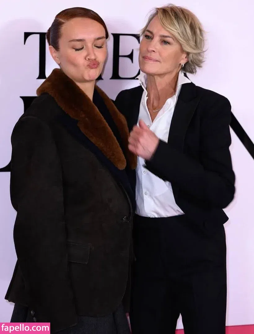 Olivia Cooke Onlyfans Photo Gallery 