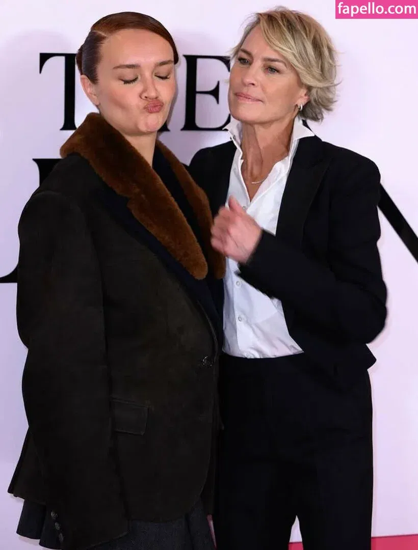 Olivia Cooke Onlyfans Photo Gallery 